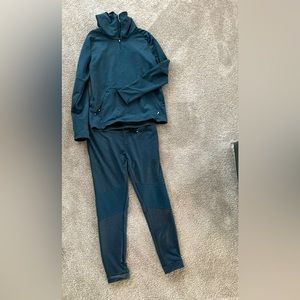ON Running (On Cloud) track suit